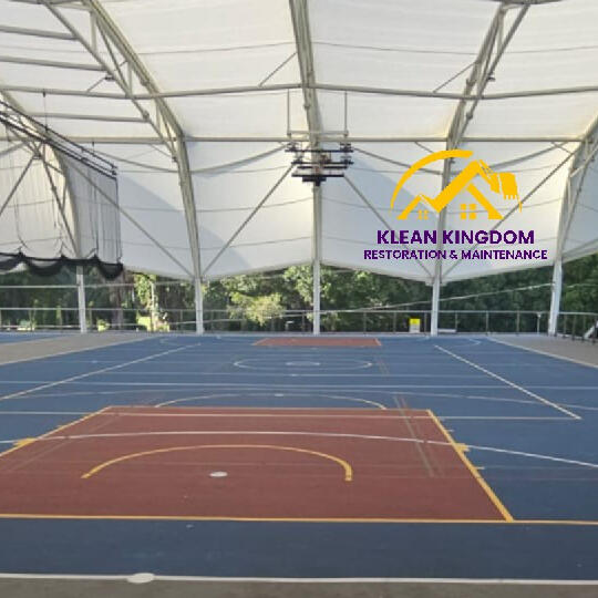 Basketball court soft-wash clean at Oxford Falls Grammar College — built-up dirt, grime and organic growth safely removed without damaging the court surface. Soft-wash basketball court cleaning, Oxford Falls Grammar College, Sydney — Klean Kingdom